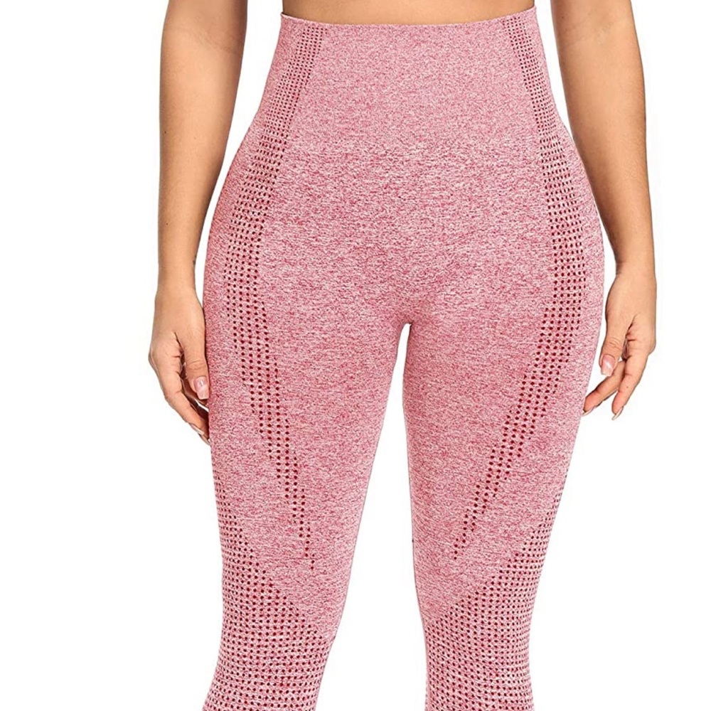 leggings rosa y negra, estan nuevas son talla L y son super bonitas